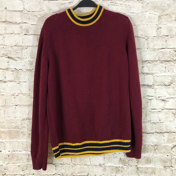 Forever 21 Other - Men’s crewneck maroon sweater size large